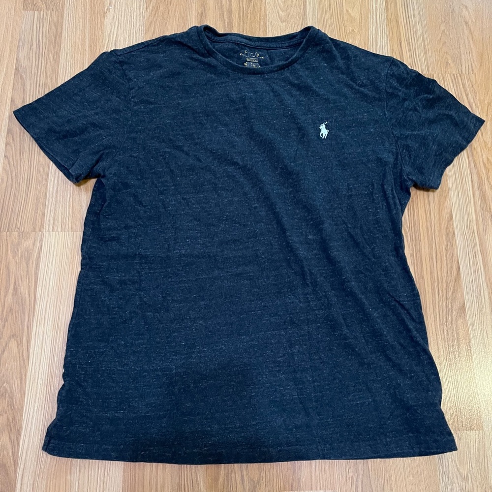 Classic polo t-shirt